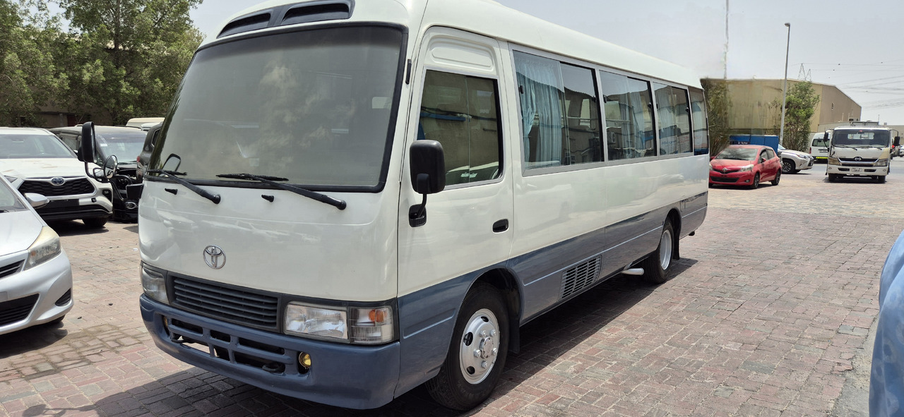 Toyota Coaster ... 30 places - climatisé - Minibús, Furgoneta de pasajeros: foto 1 Toyota Coaster ... 30 places - climatisé - Minibús, Furgoneta de pasajeros: foto 1