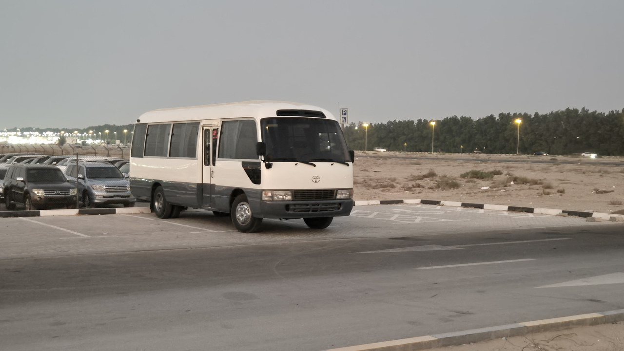 Toyota Coaster ... Nos bus -Originaires TOYOTA ...pas Chinois... T04 - Minibús, Furgoneta de pasajeros: foto 1 Toyota Coaster ... Nos bus -Originaires TOYOTA ...pas Chinois... T04 - Minibús, Furgoneta de pasajeros: foto 1