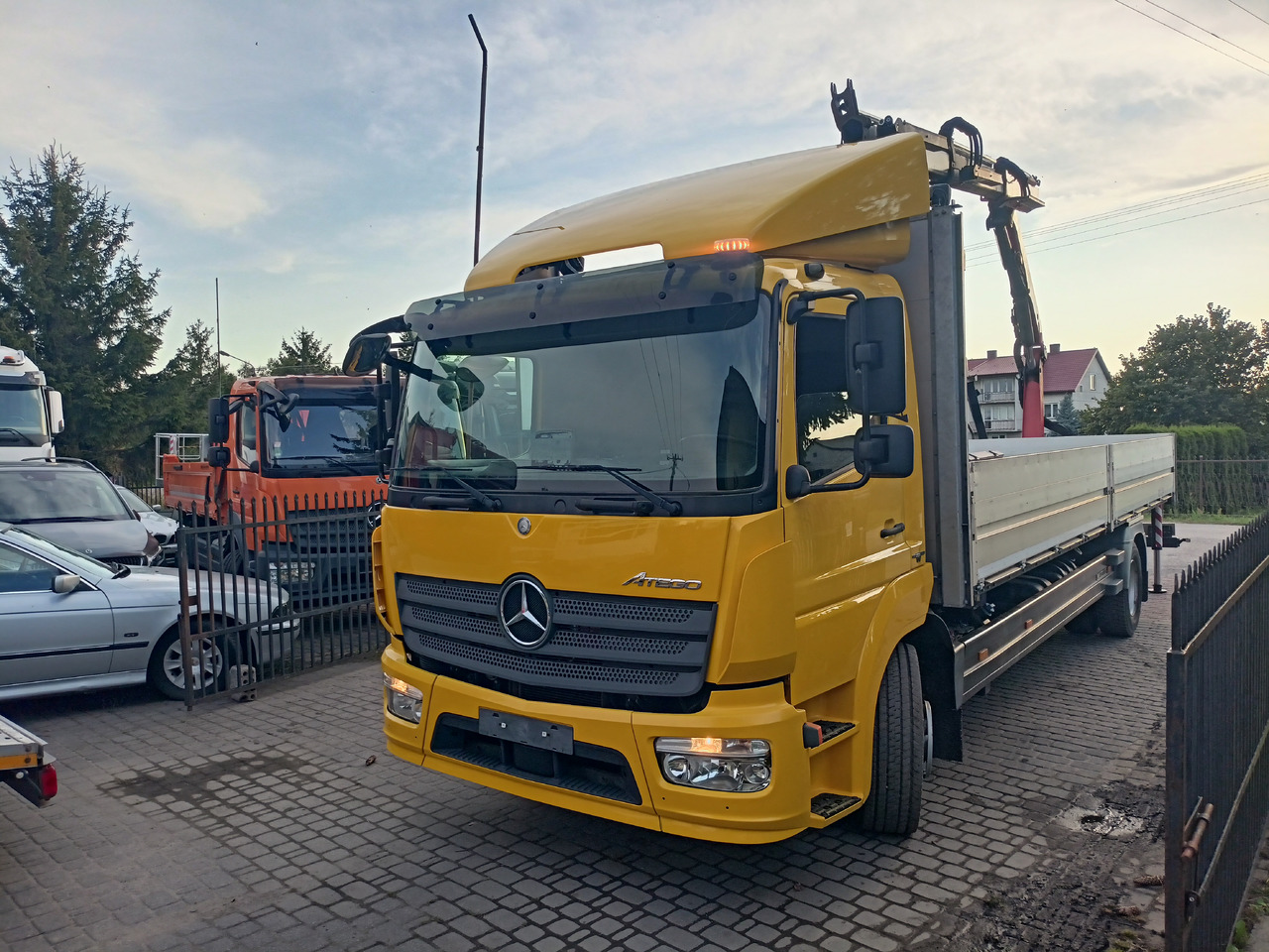 MERCEDES-BENZ Atego 1524 - Camión grúa: foto 4 MERCEDES-BENZ Atego 1524 - Camión grúa: foto 4