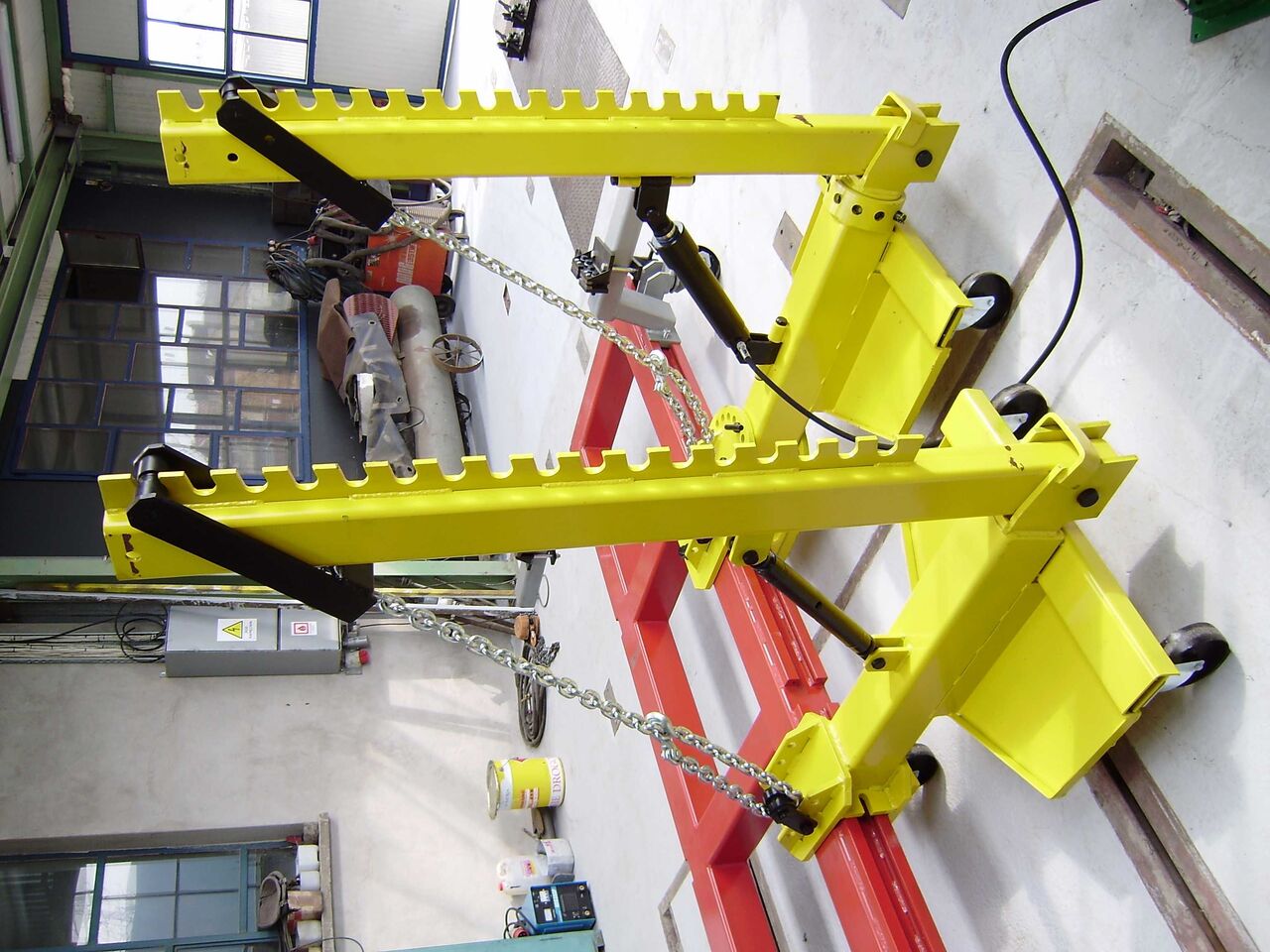 Tapka Bodywork Straightening Bench with Dozer (3000x920) / Tapka Karosserie Richtbank mit Dozer (3000x920) / Tapka Karosářská Rovnáci Lavička s Dozerem (3000x920) / Tapka Banc de Dreptare Caroserie cu - Cabeza tractora: foto 2 Tapka Bodywork Straightening Bench with Dozer (3000x920) / Tapka Karosserie Richtbank mit Dozer (3000x920) / Tapka Karosářská Rovnáci Lavička s Dozerem (3000x920) / Tapka Banc de Dreptare Caroserie cu - Cabeza tractora: foto 2