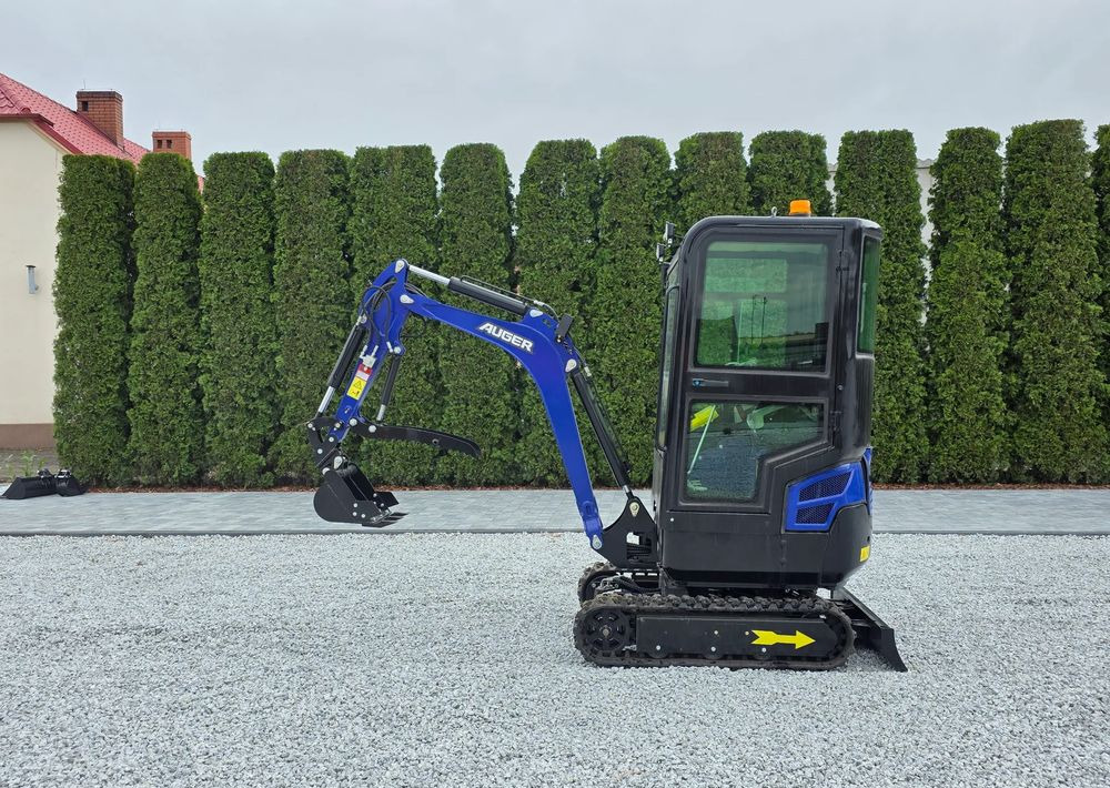Kubota NOWA MINIKOPARKA AUGER HT 18, SILNIK KUBOTA, 3 ŁYŻKI - Miniexcavadora: foto 4 Kubota NOWA MINIKOPARKA AUGER HT 18, SILNIK KUBOTA, 3 ŁYŻKI - Miniexcavadora: foto 4
