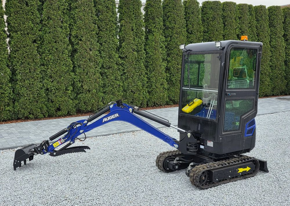 Kubota NOWA MINIKOPARKA AUGER HT 18, SILNIK KUBOTA, 3 ŁYŻKI - Miniexcavadora: foto 1 Kubota NOWA MINIKOPARKA AUGER HT 18, SILNIK KUBOTA, 3 ŁYŻKI - Miniexcavadora: foto 1