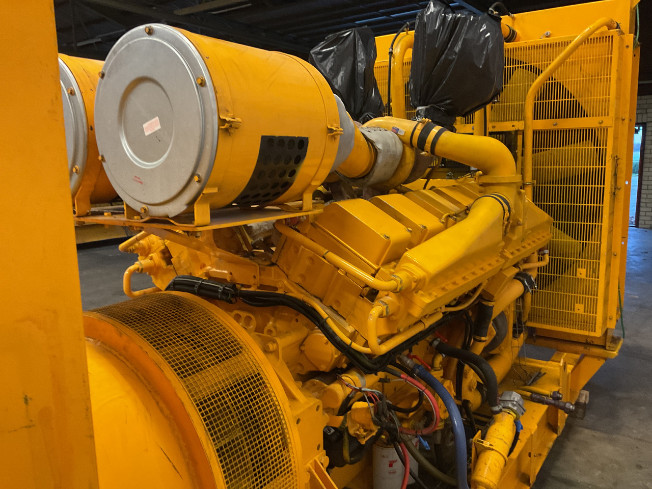 Cummins KTA38G3, 1000KVA Generatorset. Low hours and complete. - Generador industriale: foto 4 Cummins KTA38G3, 1000KVA Generatorset. Low hours and complete. - Generador industriale: foto 4