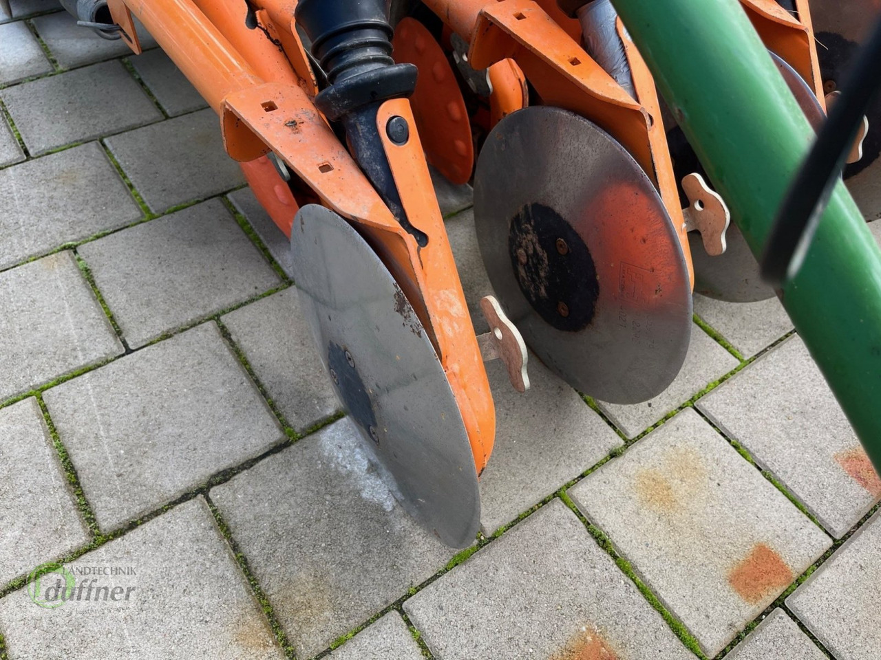 Amazone KE 303 + AD 303 - Combinado de siembra: foto 3 Amazone KE 303 + AD 303 - Combinado de siembra: foto 3