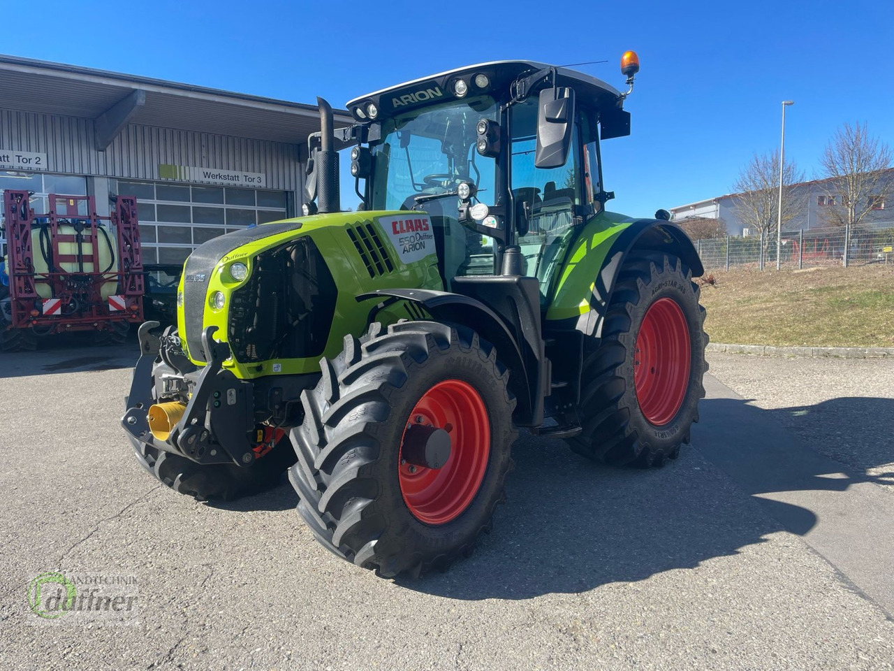 CLAAS Arion 550 CEBIS CMATIC - Tractor: foto 3 CLAAS Arion 550 CEBIS CMATIC - Tractor: foto 3