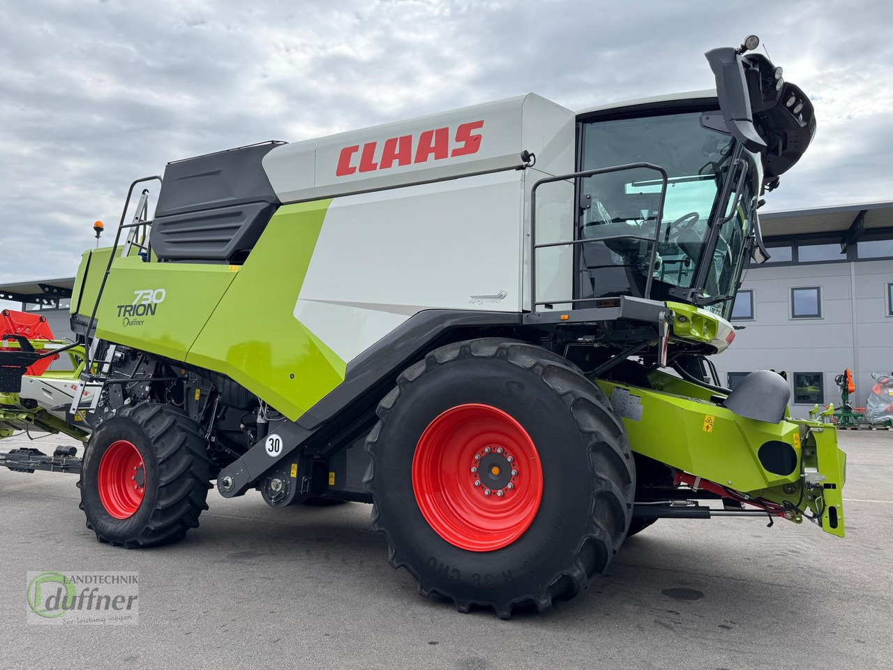 CLAAS Trion 730 - Cosechadora de granos: foto 2 CLAAS Trion 730 - Cosechadora de granos: foto 2