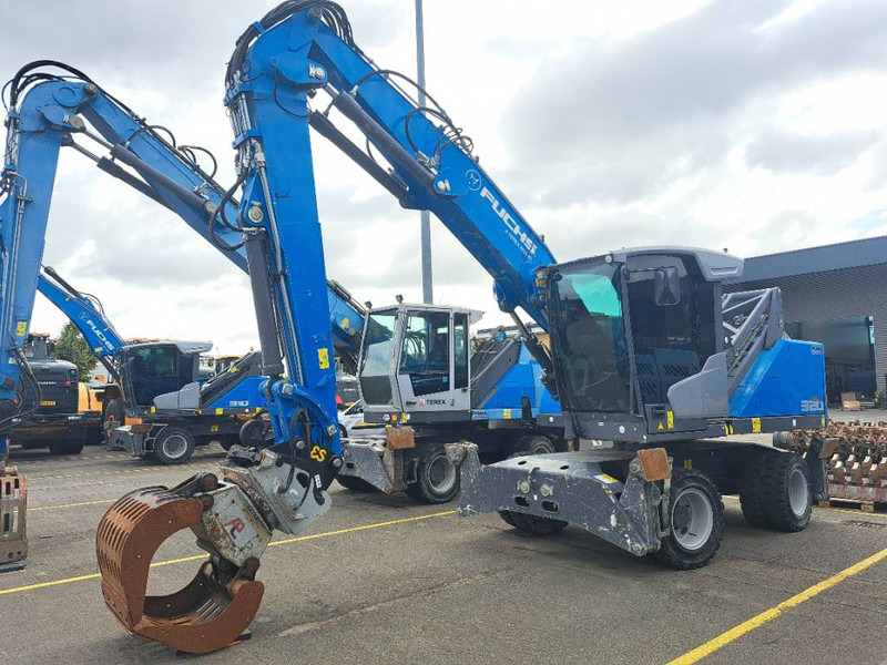 Fuchs MHL320F + Grapple - Manipulador de materiales: foto 1 Fuchs MHL320F + Grapple - Manipulador de materiales: foto 1