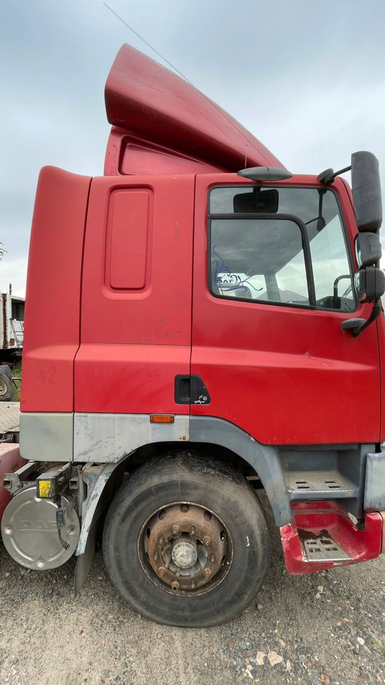 DAF CF 85 Tractor unit - Cabeza tractora: foto 4 DAF CF 85 Tractor unit - Cabeza tractora: foto 4