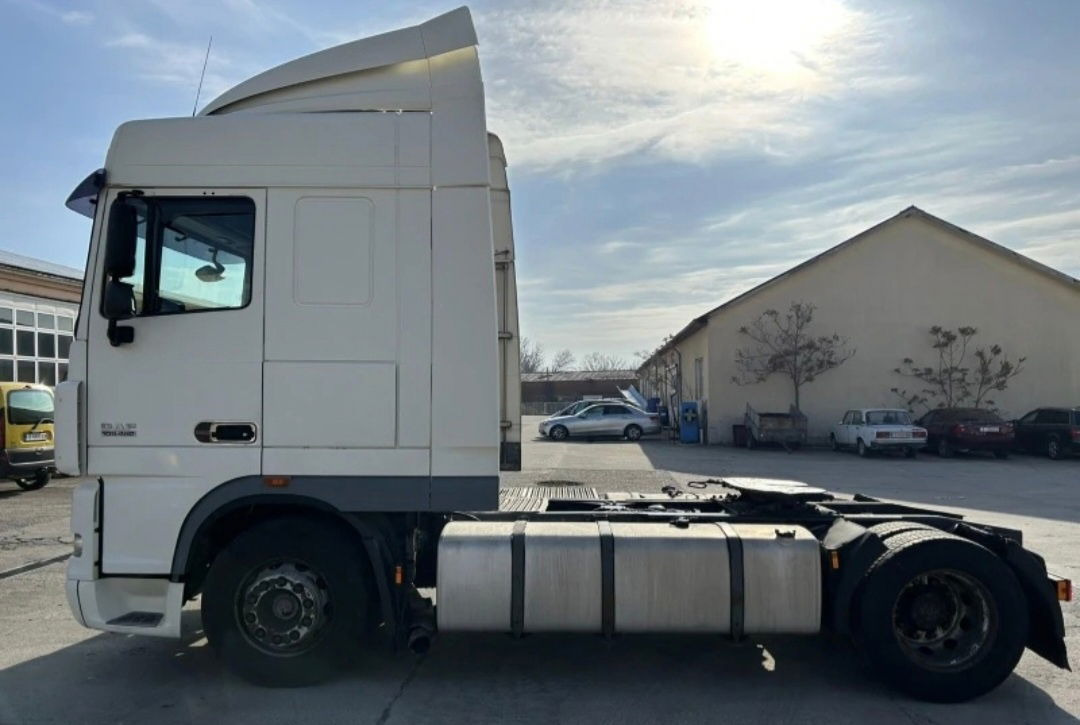 DAF XF 105.460 Tractor head - Cabeza tractora: foto 3 DAF XF 105.460 Tractor head - Cabeza tractora: foto 3