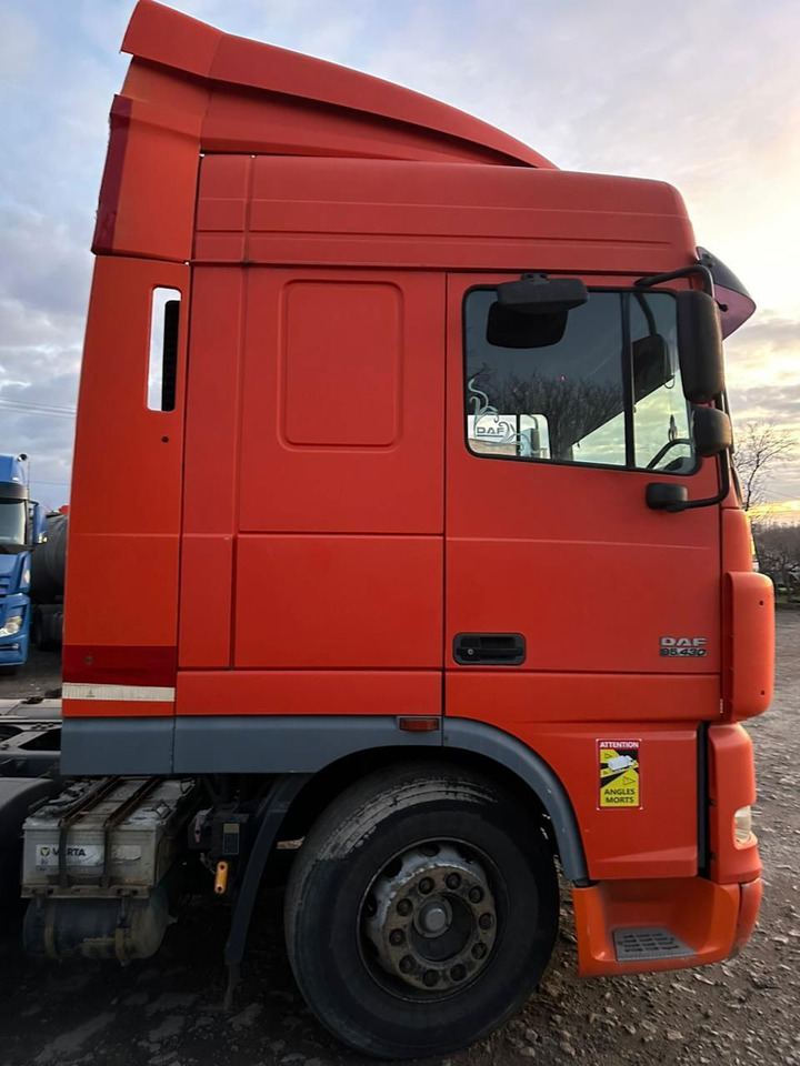 DAF XF 95.430 Tractor head - Cabeza tractora: foto 2 DAF XF 95.430 Tractor head - Cabeza tractora: foto 2