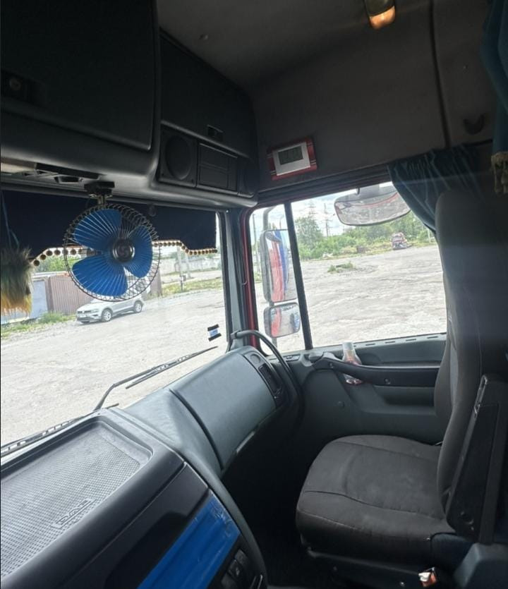 DAF XF 95 - Cabeza tractora: foto 5 DAF XF 95 - Cabeza tractora: foto 5