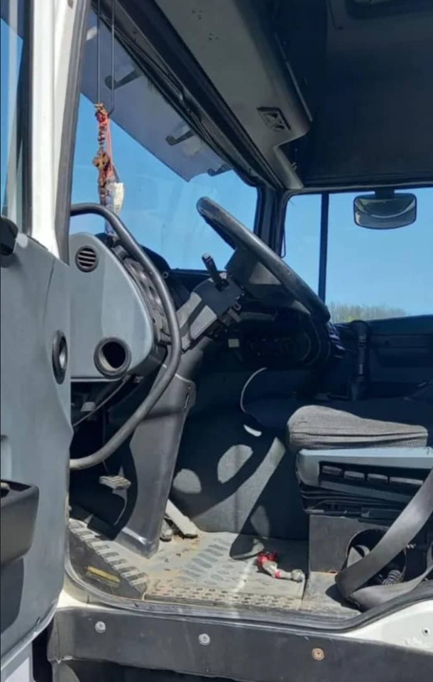 DAF XF 95 - Cabeza tractora: foto 4 DAF XF 95 - Cabeza tractora: foto 4