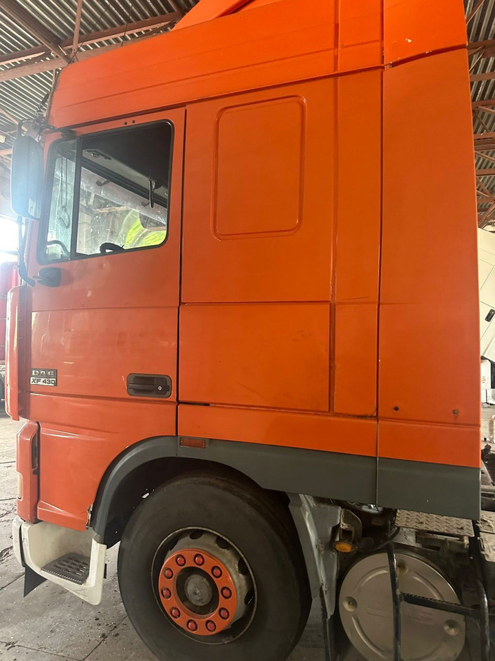 DAF XF 95 Tractor unit - Cabeza tractora: foto 5 DAF XF 95 Tractor unit - Cabeza tractora: foto 5