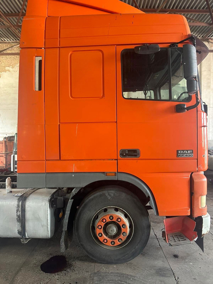 DAF XF 95 Tractor unit - Cabeza tractora: foto 3 DAF XF 95 Tractor unit - Cabeza tractora: foto 3