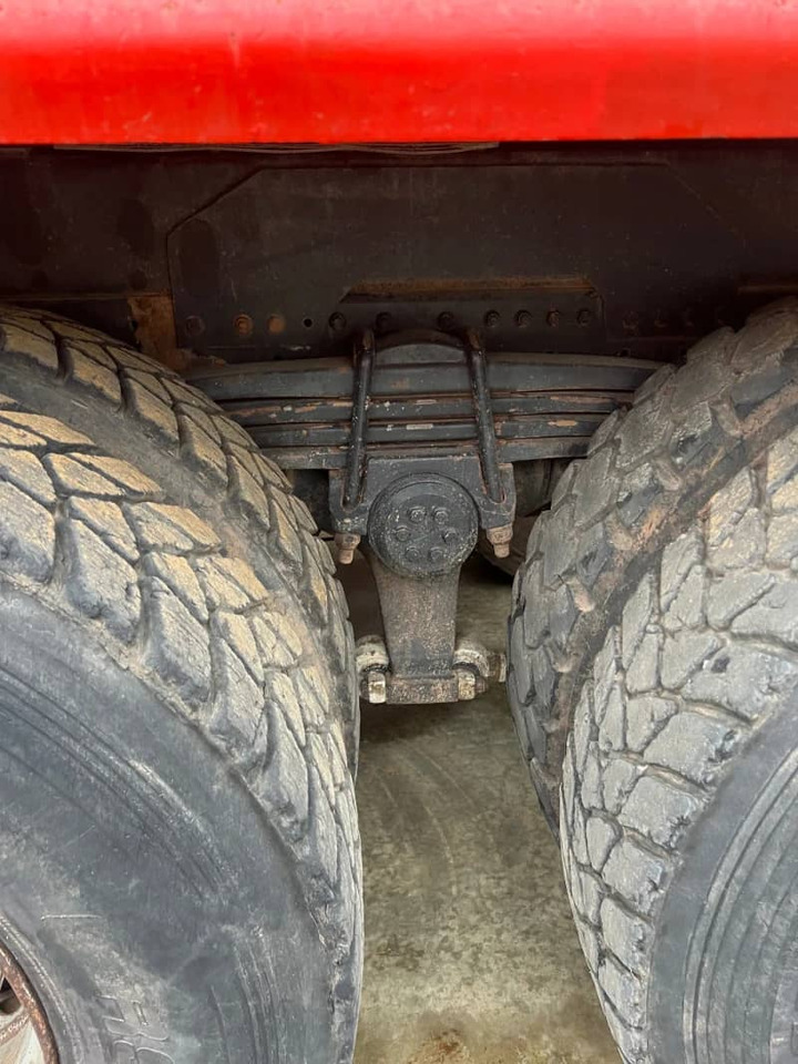 MAN 35.414 - Camión volquete: foto 4 MAN 35.414 - Camión volquete: foto 4