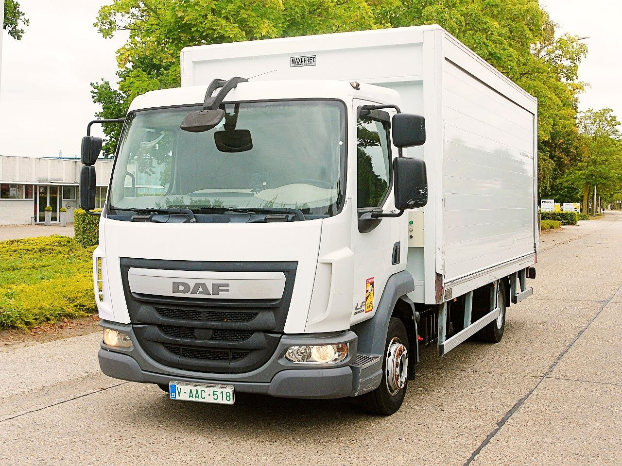 DAF LF 180 12 GETRANKENWAGEN LBW LUFT - Camión transporte de bebidas: foto 1 DAF LF 180 12 GETRANKENWAGEN LBW LUFT - Camión transporte de bebidas: foto 1