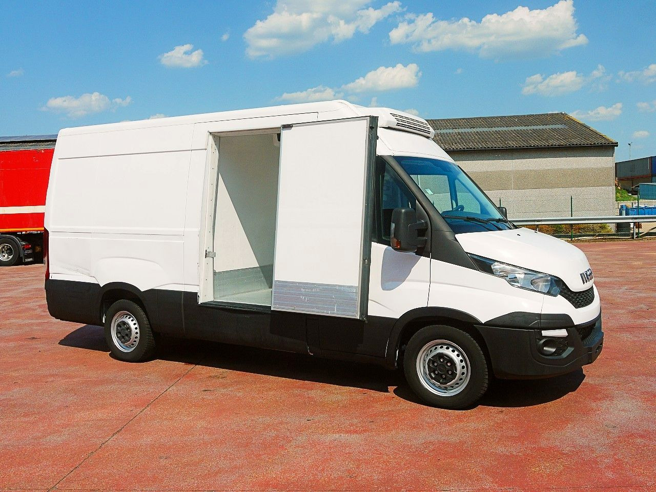 Iveco 35S13 DAILY KUHLKASTENWAGEN THERMOKING V300 MULT - Furgoneta frigorifica: foto 3 Iveco 35S13 DAILY KUHLKASTENWAGEN THERMOKING V300 MULT - Furgoneta frigorifica: foto 3