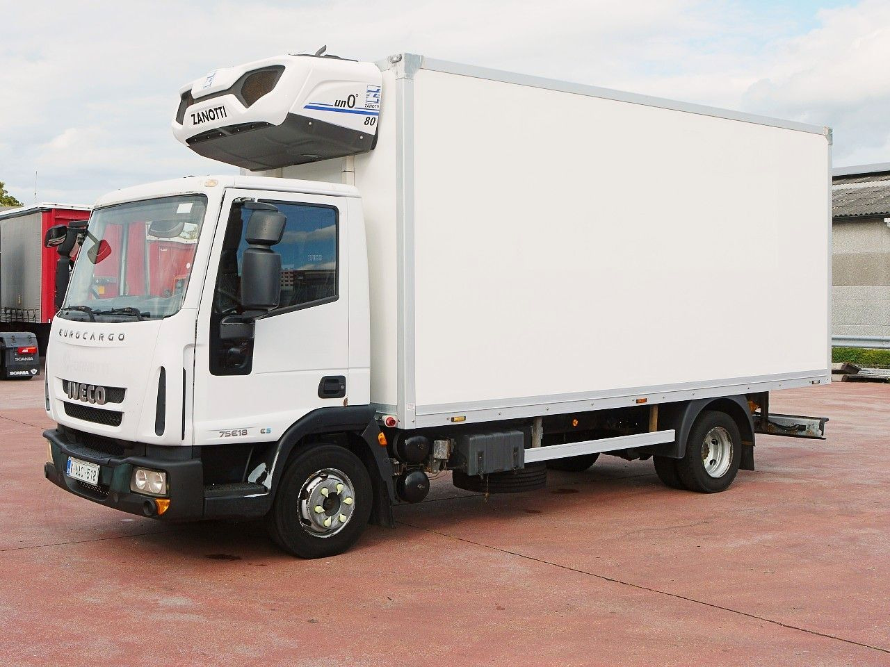Iveco 75E16 EUROCARGO KUHOKOFFER ZANOTTI -30C Iveco 75E16 EUROCARGO KUHOKOFFER ZANOTTI -30C - Camión frigorífico: foto 3 Iveco 75E16 EUROCARGO KUHOKOFFER ZANOTTI -30C Iveco 75E16 EUROCARGO KUHOKOFFER ZANOTTI -30C - Camión frigorífico: foto 3