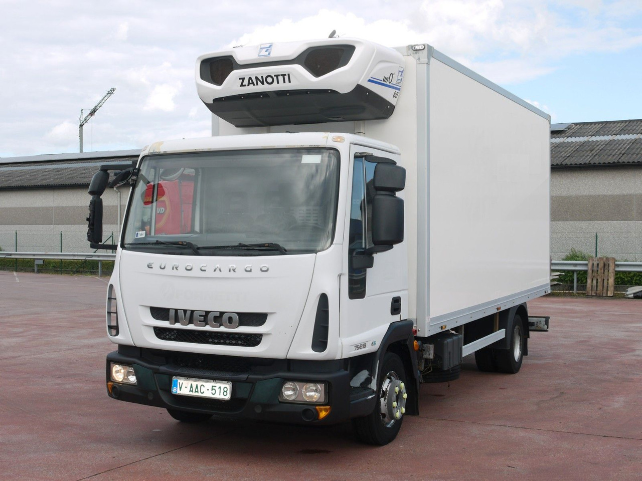 Iveco 75E16 EUROCARGO KUHOKOFFER ZANOTTI -30C Iveco 75E16 EUROCARGO KUHOKOFFER ZANOTTI -30C - Camión frigorífico: foto 4 Iveco 75E16 EUROCARGO KUHOKOFFER ZANOTTI -30C Iveco 75E16 EUROCARGO KUHOKOFFER ZANOTTI -30C - Camión frigorífico: foto 4