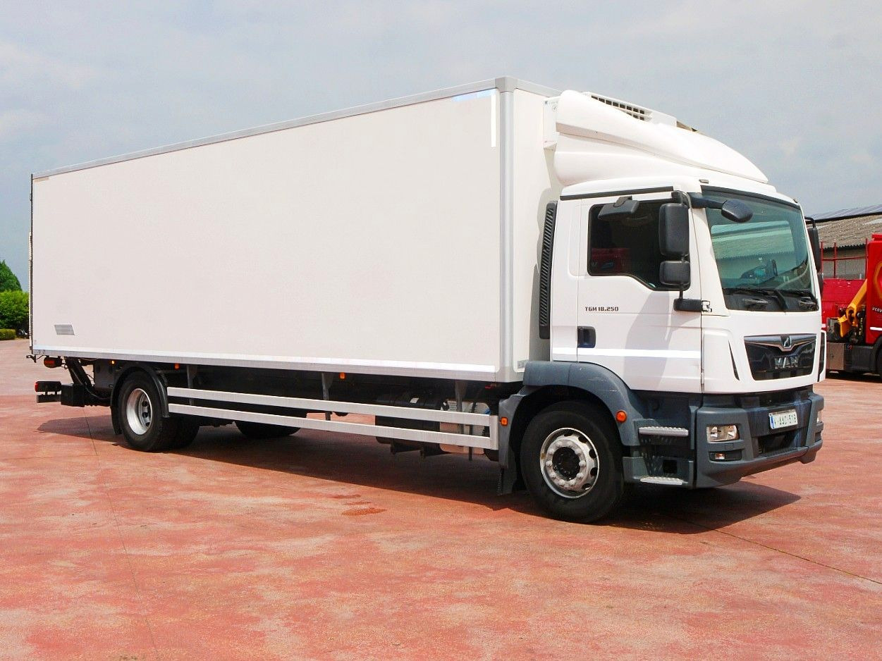 MAN TGM 18.250 KUHLKOFFER THERMOKING V800 MT A/C - Camión frigorífico: foto 3 MAN TGM 18.250 KUHLKOFFER THERMOKING V800 MT A/C - Camión frigorífico: foto 3