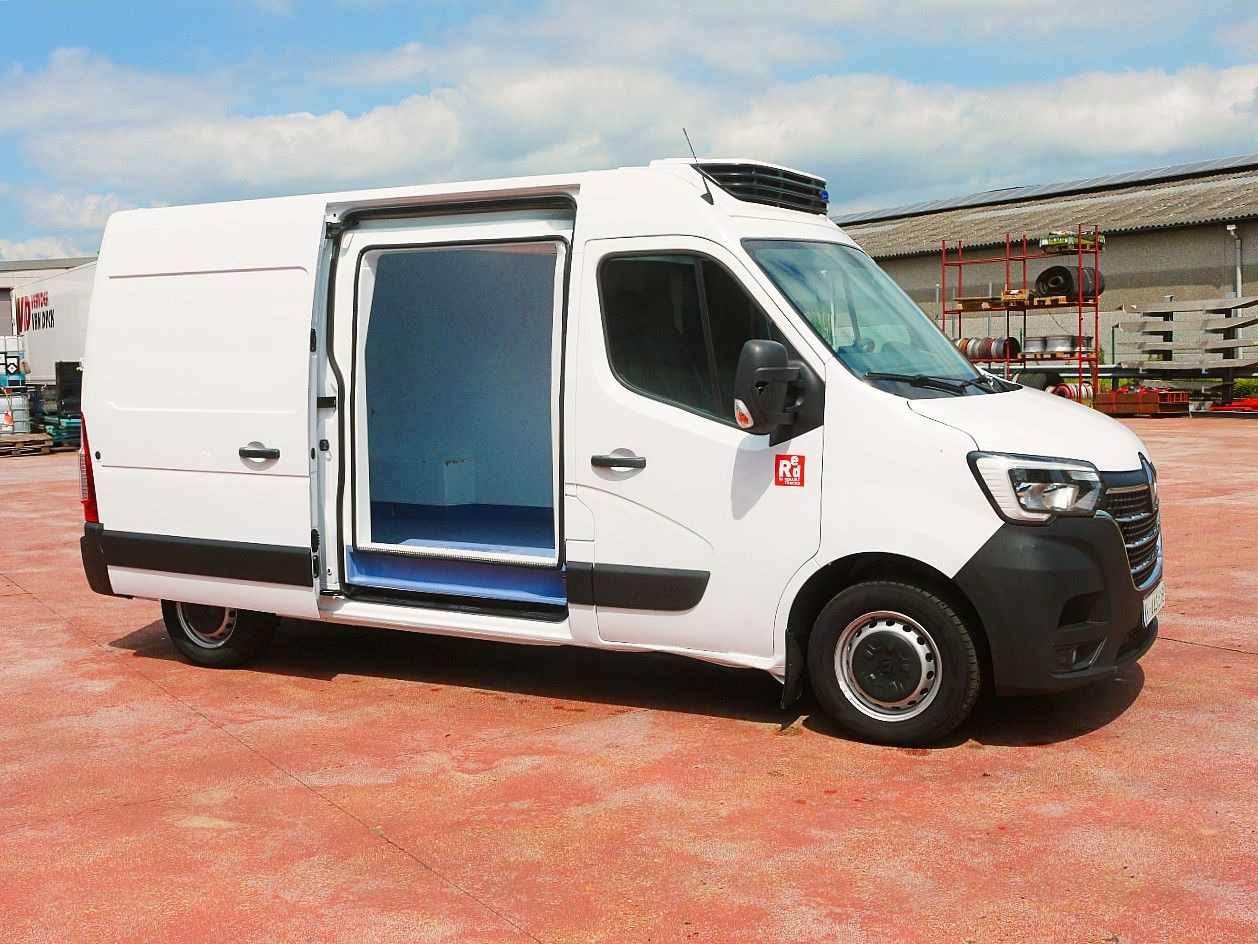 Renault MASTER KUHLKASTENWAGEN CARRIER XARIOS 350 -29c - Furgoneta frigorifica: foto 3 Renault MASTER KUHLKASTENWAGEN CARRIER XARIOS 350 -29c - Furgoneta frigorifica: foto 3