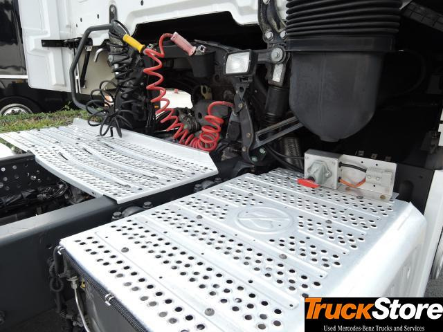 Mercedes-Benz Actros 1843 LS - Cabeza tractora: foto 2 Mercedes-Benz Actros 1843 LS - Cabeza tractora: foto 2