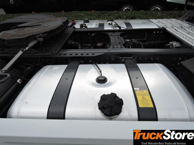Mercedes-Benz Actros 1845 LS - Cabeza tractora: foto 2 Mercedes-Benz Actros 1845 LS - Cabeza tractora: foto 2