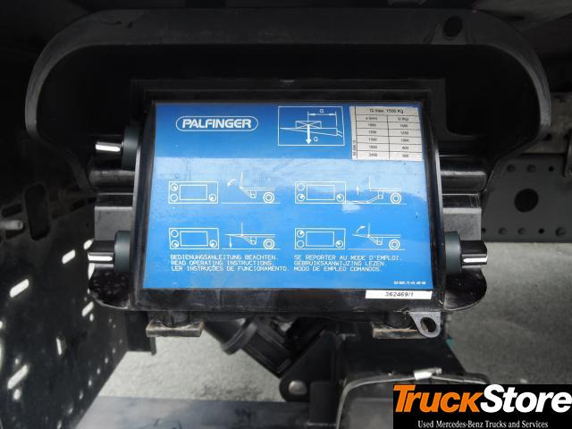 Mercedes-Benz Atego 1218 L nR - Camión caja cerrada: foto 2 Mercedes-Benz Atego 1218 L nR - Camión caja cerrada: foto 2