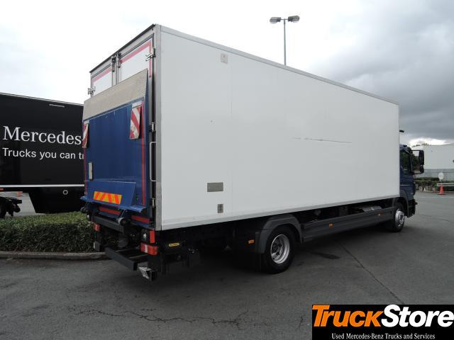 Mercedes-Benz Atego 1527 L - Camión frigorífico: foto 4 Mercedes-Benz Atego 1527 L - Camión frigorífico: foto 4