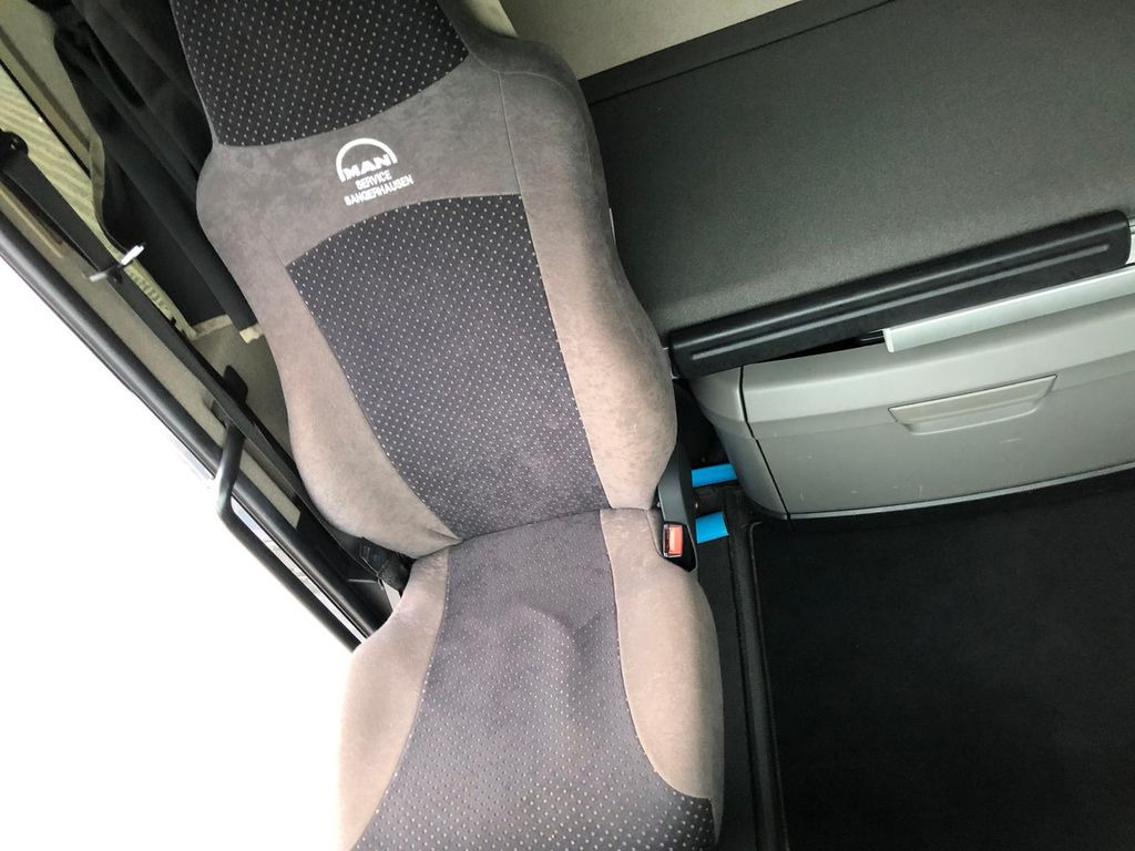 Cabeza tractora MAN TGX 41.640 8x4 Euro 6,Schwerlast 250t: foto 21 Cabeza tractora MAN TGX 41.640 8x4 Euro 6,Schwerlast 250t: foto 21