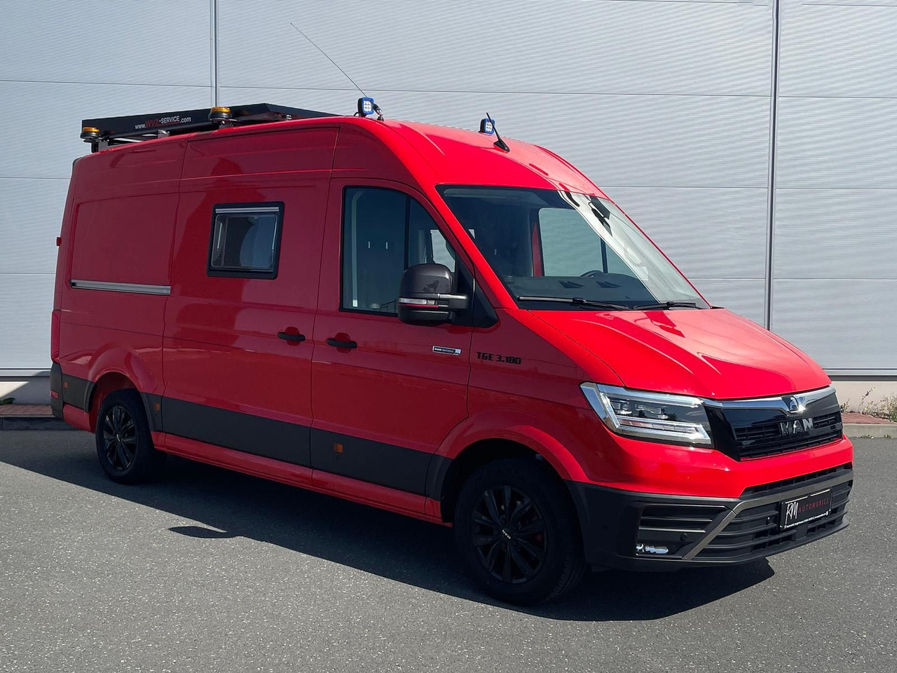 MAN TGE 3.180 L3H3 Individual S BF3+ BEGLEITFAHRZEUG - Furgoneta: foto 2 MAN TGE 3.180 L3H3 Individual S BF3+ BEGLEITFAHRZEUG - Furgoneta: foto 2