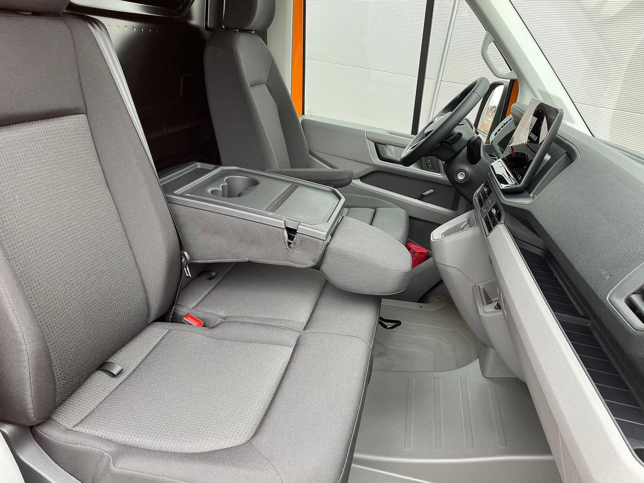 Furgón MAN TGE 3.180 Kasten L3H2 ACC LED STANDHZ NAVI: foto 27 Furgón MAN TGE 3.180 Kasten L3H2 ACC LED STANDHZ NAVI: foto 27