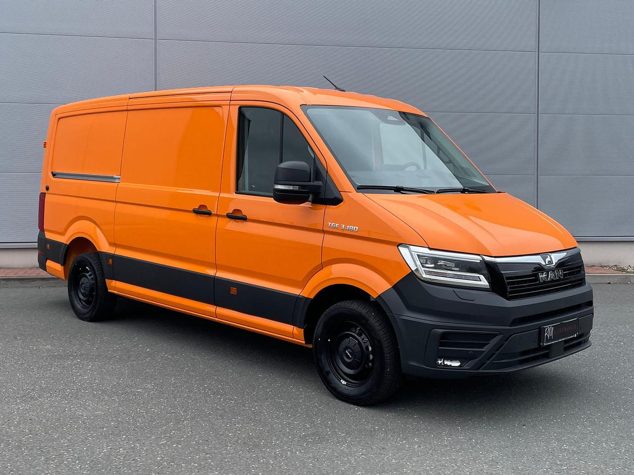 MAN TGE 3.180 Kasten L3H2 ACC LED STANDHZ NAVI - Coche: foto 2 MAN TGE 3.180 Kasten L3H2 ACC LED STANDHZ NAVI - Coche: foto 2