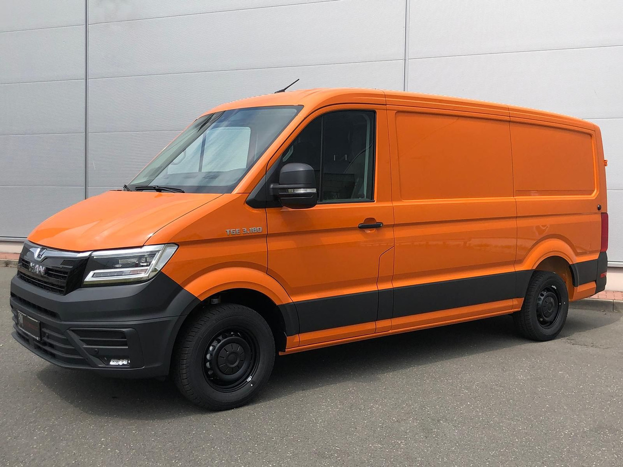 MAN TGE 3.180 Kasten L3H2 TEMPOMAT LED STANDHZ NAVI - Coche: foto 1 MAN TGE 3.180 Kasten L3H2 TEMPOMAT LED STANDHZ NAVI - Coche: foto 1