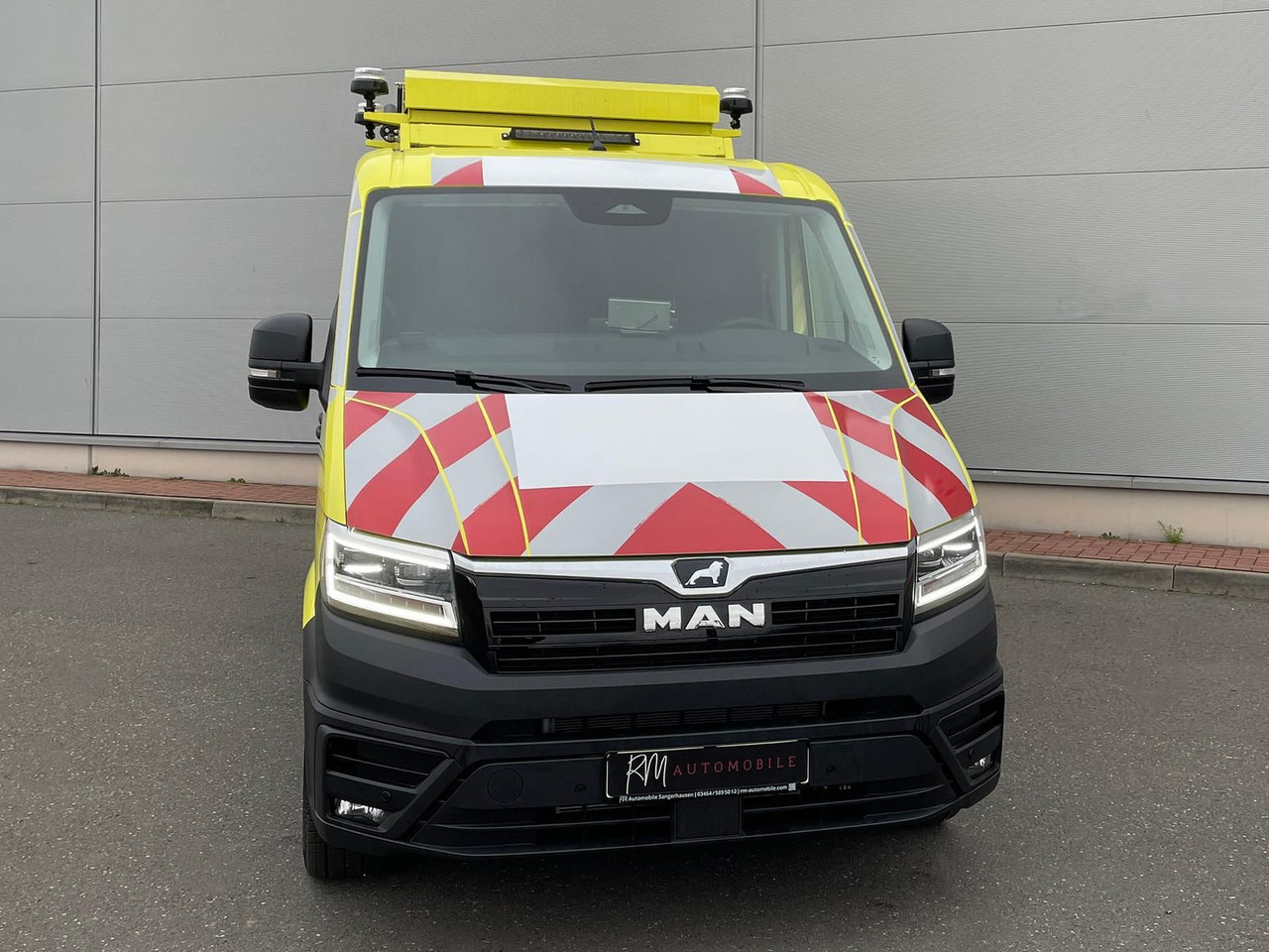 MAN TGE 3.180 L3H2 BF4 BEGLEITFAHRZEUG STANDHZ ACC - Furgón: foto 4 MAN TGE 3.180 L3H2 BF4 BEGLEITFAHRZEUG STANDHZ ACC - Furgón: foto 4