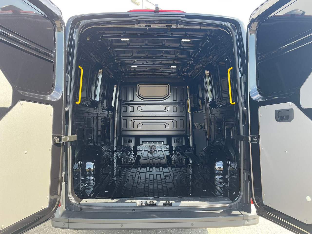 Furgón MAN TGE 3.180 L3H2 Kasten LED NAVI ACC LED STANDHZ: foto 37 Furgón MAN TGE 3.180 L3H2 Kasten LED NAVI ACC LED STANDHZ: foto 37