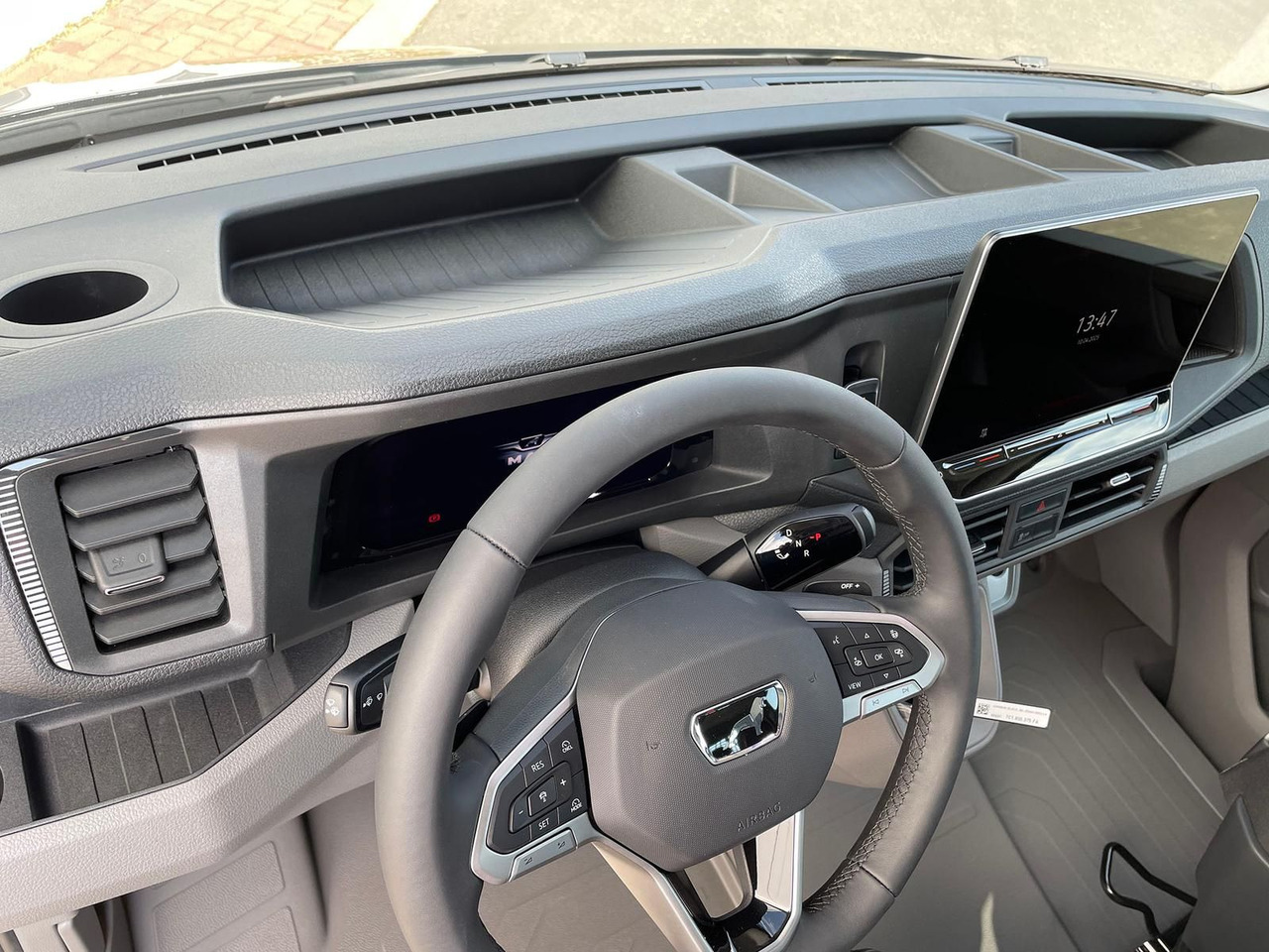 Caja abierta furgoneta, Furgoneta combi MAN TGE 3.180 Pritsche DOKA MR 4x4 ACC LED DIFF-SPER: foto 28 Caja abierta furgoneta, Furgoneta combi MAN TGE 3.180 Pritsche DOKA MR 4x4 ACC LED DIFF-SPER: foto 28