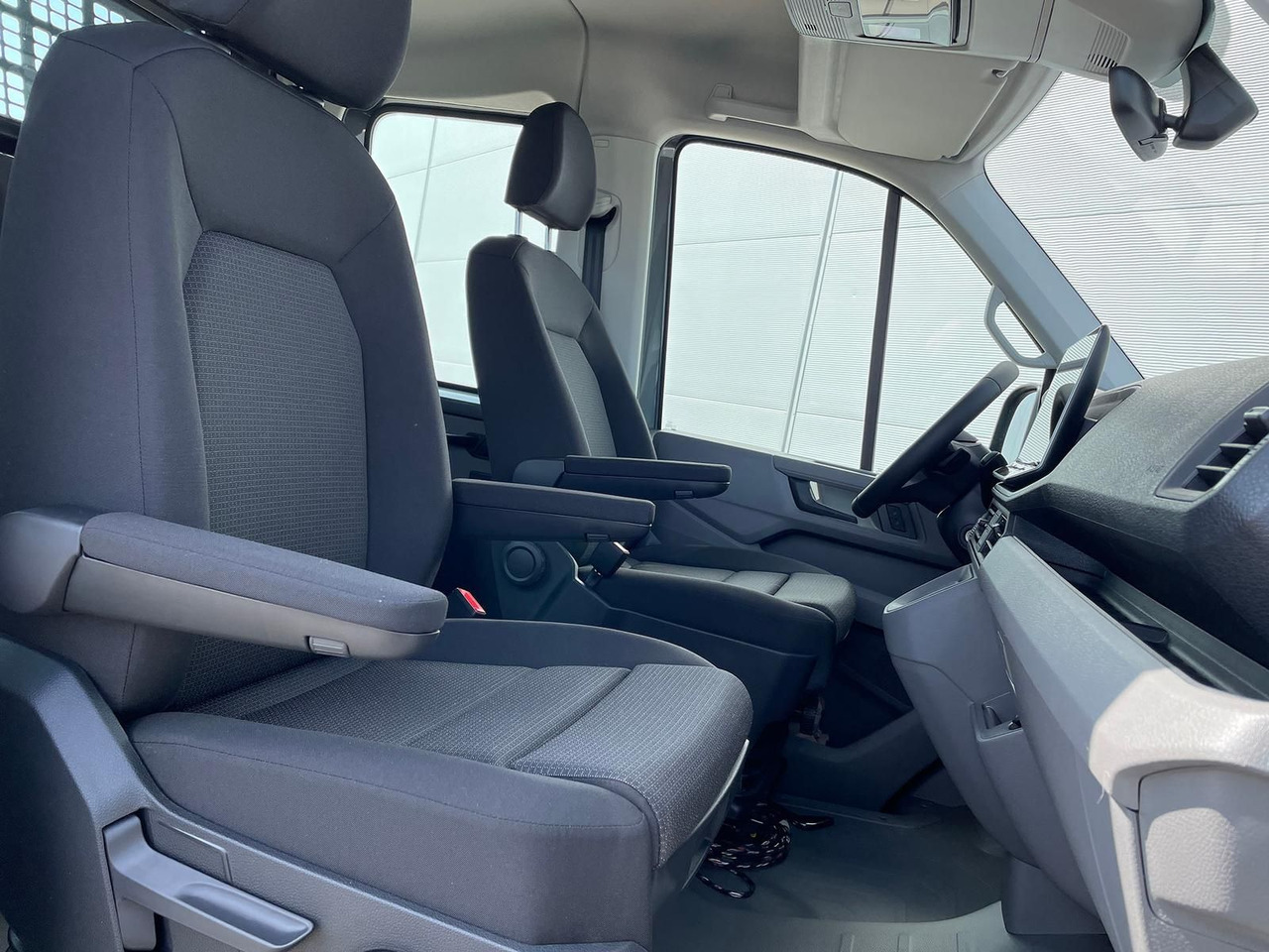 Caja abierta furgoneta, Furgoneta combi MAN TGE 3.180 Pritsche DOKA MR 4x4 ACC LED DIFF-SPER: foto 27 Caja abierta furgoneta, Furgoneta combi MAN TGE 3.180 Pritsche DOKA MR 4x4 ACC LED DIFF-SPER: foto 27