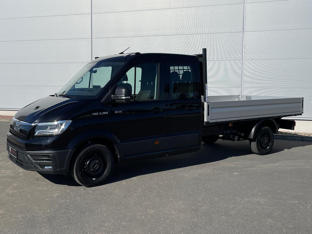 MAN TGE 3.180 Pritsche KIPPER DOKA LR 4x4 ACC LED - Volquete furgoneta, Furgoneta combi: foto 1 MAN TGE 3.180 Pritsche KIPPER DOKA LR 4x4 ACC LED - Volquete furgoneta, Furgoneta combi: foto 1