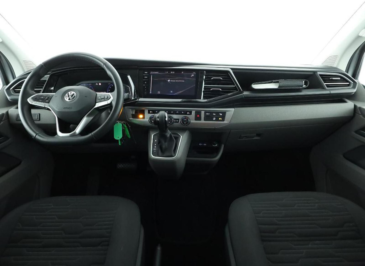 Volkswagen T6.1 Caravelle Comfortl LR 4M NAV el. Trittstufe - Furgoneta de pasajeros: foto 5 Volkswagen T6.1 Caravelle Comfortl LR 4M NAV el. Trittstufe - Furgoneta de pasajeros: foto 5