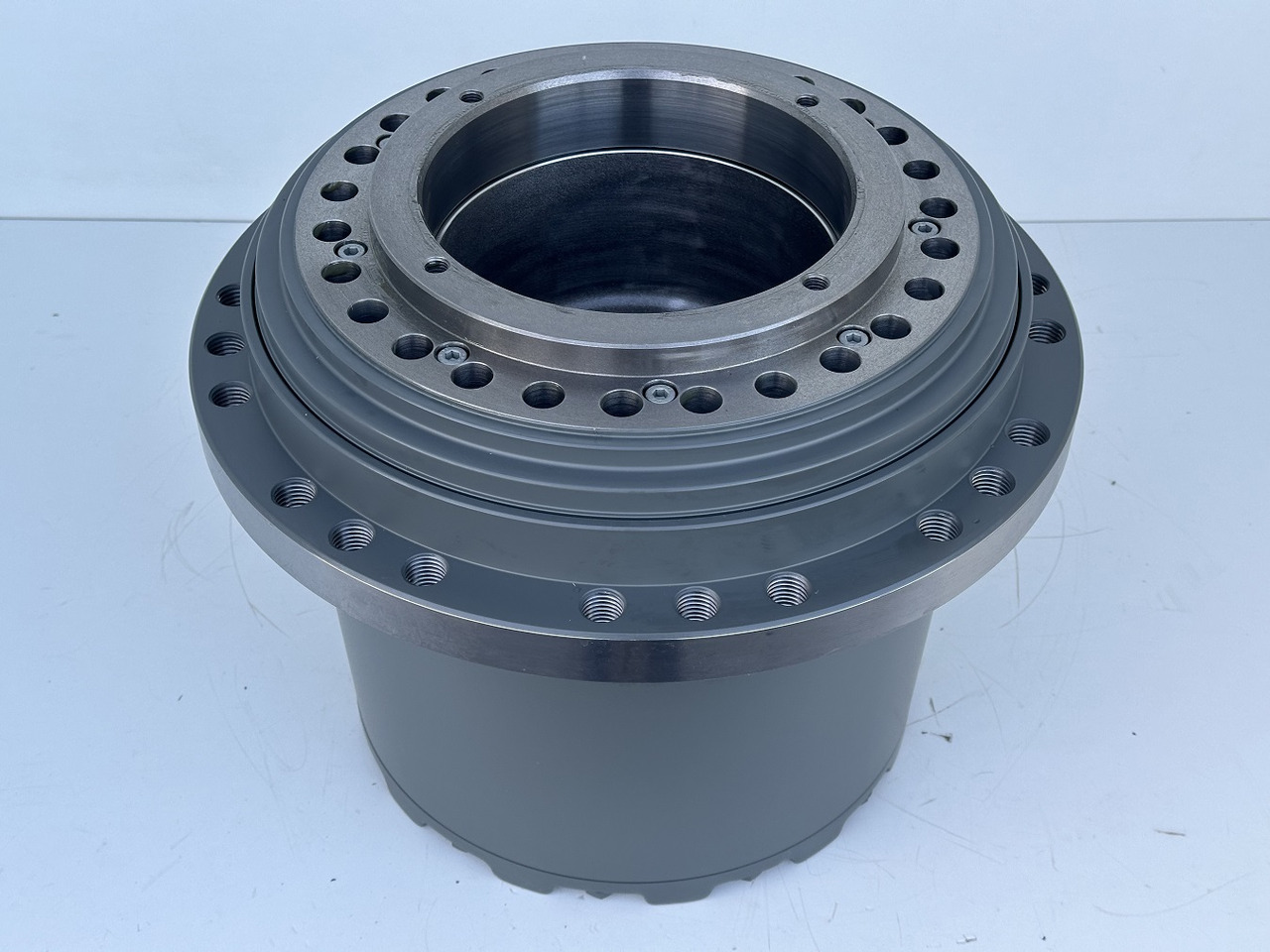 LIEBHERR Original Liebherr Fahrantrieb Typ:LPI0700 30S 0002 00 mit ID-Nr.12891035 – ID-Nr.12977341. R922-1487, R924-1677, R926 K-LC-1827, R926-1715. #12891035.545-01664# - Mando final para Excavadora de cadenas: foto 1 LIEBHERR Original Liebherr Fahrantrieb Typ:LPI0700 30S 0002 00 mit ID-Nr.12891035 – ID-Nr.12977341. R922-1487, R924-1677, R926 K-LC-1827, R926-1715. #12891035.545-01664# - Mando final para Excavadora de cadenas: foto 1