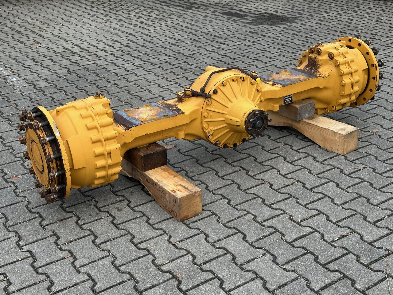 LIEBHERR Original Vorderachse-Planetenstarrachse Typ:MT-L3085/DKV-P4. ID-Nr.10022956 – ID-Nr.10045102 – ID-Nr.10425798. L544-443, L544-445, L550-456. #10425798.1791457# - Eje delantero para Cargadora de ruedas: foto 2 LIEBHERR Original Vorderachse-Planetenstarrachse Typ:MT-L3085/DKV-P4. ID-Nr.10022956 – ID-Nr.10045102 – ID-Nr.10425798. L544-443, L544-445, L550-456. #10425798.1791457# - Eje delantero para Cargadora de ruedas: foto 2