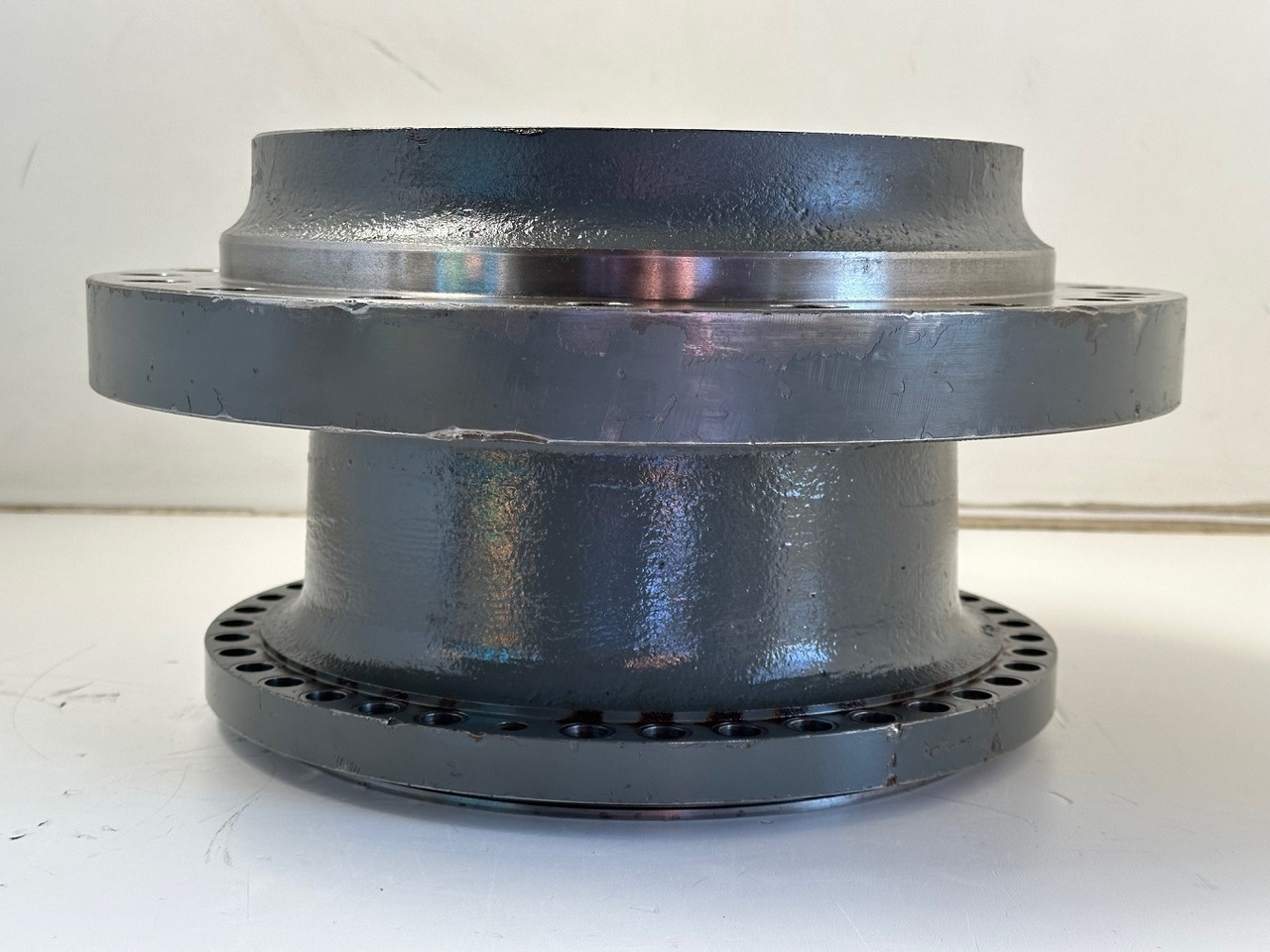 Liebherr Abtriebswellengehäuse ID-Nr.90208566 inkl. beiden Kegelrollenlager ID-Nr.10030908 - ID-Nr.761001903. LH40, LH50, R926, R928, R930. #90208566.1903# - Caja de cambios y piezas para Maquinaria de construcción: foto 5 Liebherr Abtriebswellengehäuse ID-Nr.90208566 inkl. beiden Kegelrollenlager ID-Nr.10030908 - ID-Nr.761001903. LH40, LH50, R926, R928, R930. #90208566.1903# - Caja de cambios y piezas para Maquinaria de construcción: foto 5