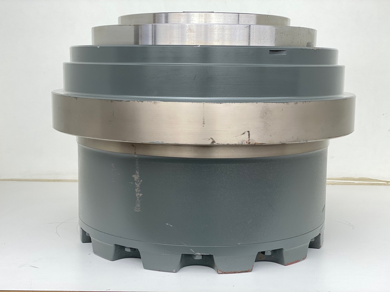 Liebherr Fahrantrieb FAT450P135, ID-Nr.90211932 - ID-Nr.90211933. ER944, R940, R944, R945, R946, R950, R960 T. #159-03# - Mando final para Excavadora de cadenas: foto 2 Liebherr Fahrantrieb FAT450P135, ID-Nr.90211932 - ID-Nr.90211933. ER944, R940, R944, R945, R946, R950, R960 T. #159-03# - Mando final para Excavadora de cadenas: foto 2