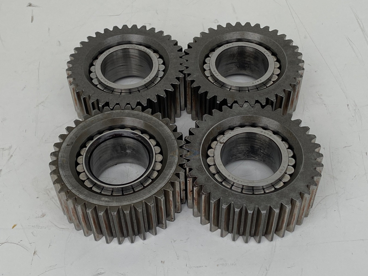 Liebherr Planetenrad mit Zylinderrollenlager ID-Nr.9443048 - ID-Nr.944304803 - ID-Nr.90209439 - ID-Nr.761003303- ID-Nr.10191884. #PL25.11# - Reductor de giro para Excavadora de cadenas: foto 1 Liebherr Planetenrad mit Zylinderrollenlager ID-Nr.9443048 - ID-Nr.944304803 - ID-Nr.90209439 - ID-Nr.761003303- ID-Nr.10191884. #PL25.11# - Reductor de giro para Excavadora de cadenas: foto 1