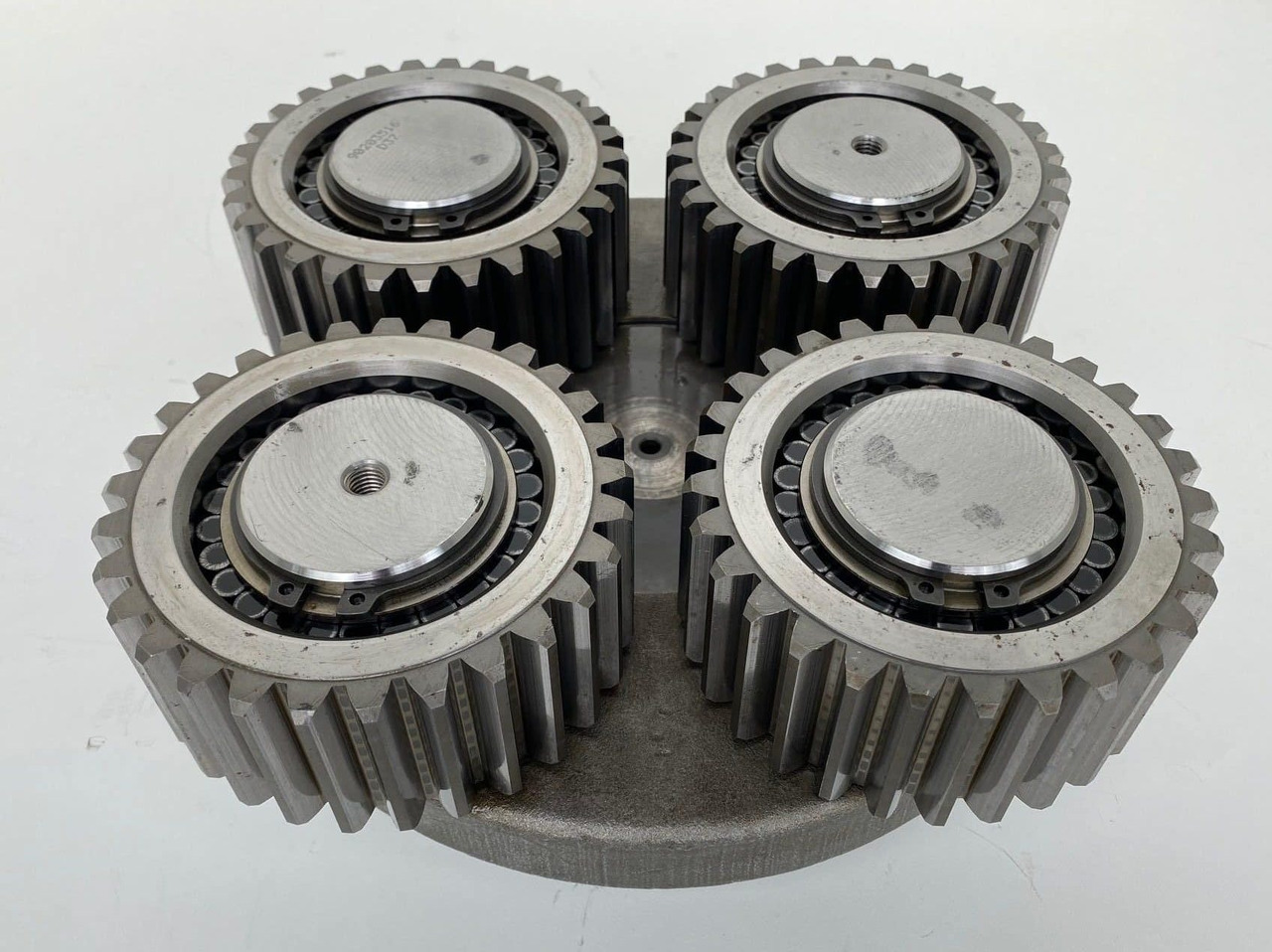 Liebherr Planetenträger ID-Nr.90203516 mit Planetenrad ID-Nr.90203494. Typ:FAT400G546. PR71605LGP-1823. PR716LGP-1423. PR716XL-1422. - Mando final para Bulldozer: foto 1 Liebherr Planetenträger ID-Nr.90203516 mit Planetenrad ID-Nr.90203494. Typ:FAT400G546. PR71605LGP-1823. PR716LGP-1423. PR716XL-1422. - Mando final para Bulldozer: foto 1