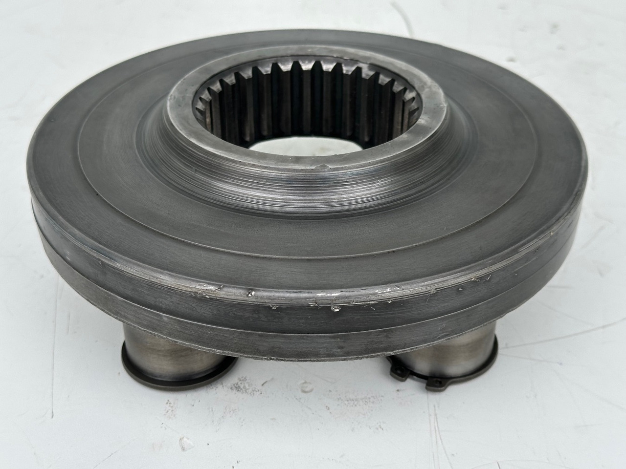 Liebherr Planetenträger ID-Nr.944306303 - ID-Nr.9443063. A924, A934, LH30, LH35, R906, R916, R922, R924, R926, R932, R934, R944. #944306303.E5.058# - Reductor de giro para Maquinaria de construcción: foto 3 Liebherr Planetenträger ID-Nr.944306303 - ID-Nr.9443063. A924, A934, LH30, LH35, R906, R916, R922, R924, R926, R932, R934, R944. #944306303.E5.058# - Reductor de giro para Maquinaria de construcción: foto 3