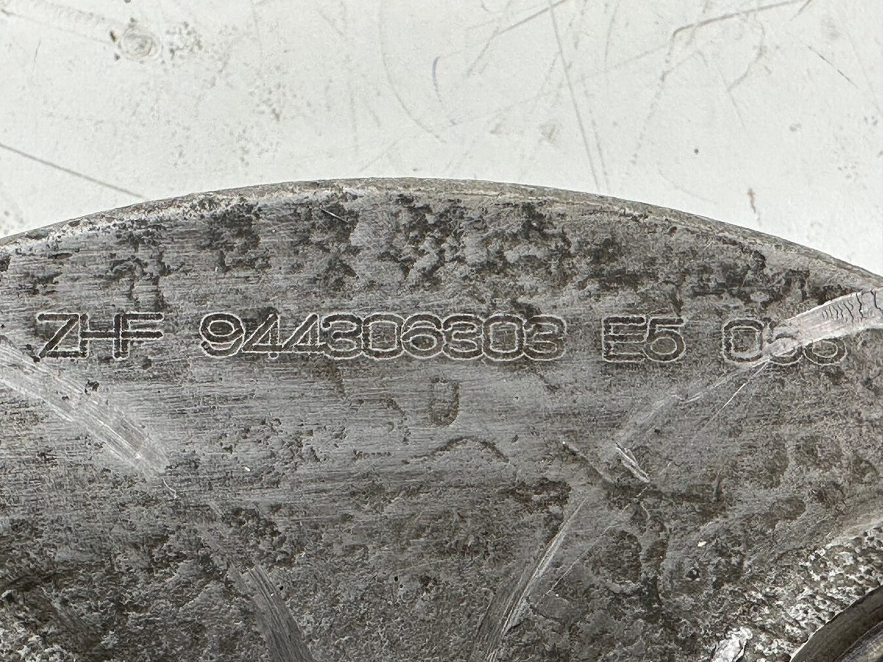 Reductor de giro para Maquinaria de construcción Liebherr Planetenträger ID-Nr.944306303 - ID-Nr.9443063. A924, A934, LH30, LH35, R906, R916, R922, R924, R926, R932, R934, R944. #944306303.E5.058#: foto 11 Reductor de giro para Maquinaria de construcción Liebherr Planetenträger ID-Nr.944306303 - ID-Nr.9443063. A924, A934, LH30, LH35, R906, R916, R922, R924, R926, R932, R934, R944. #944306303.E5.058#: foto 11