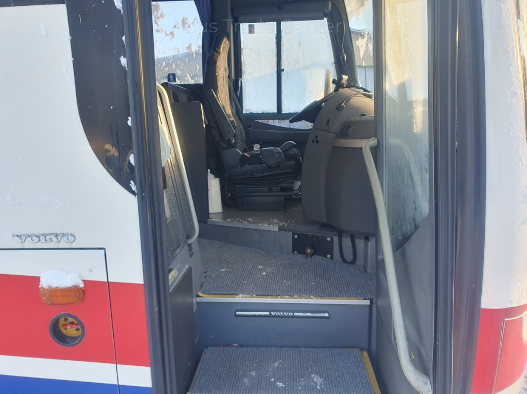 VOLVO 9700S NL B12M - Autobús suburbano: foto 5 VOLVO 9700S NL B12M - Autobús suburbano: foto 5