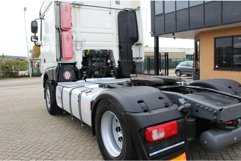 Cabeza tractora DAF XF 106.480 * RETARDER * BIG TANK * 4X2 * BIG SPACE *: foto 14